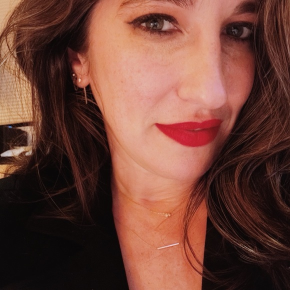 Meet your Posher, Suzanne - Picture 3 of 4